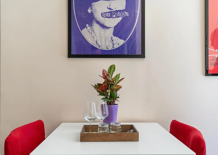 Snob Luxury Suite