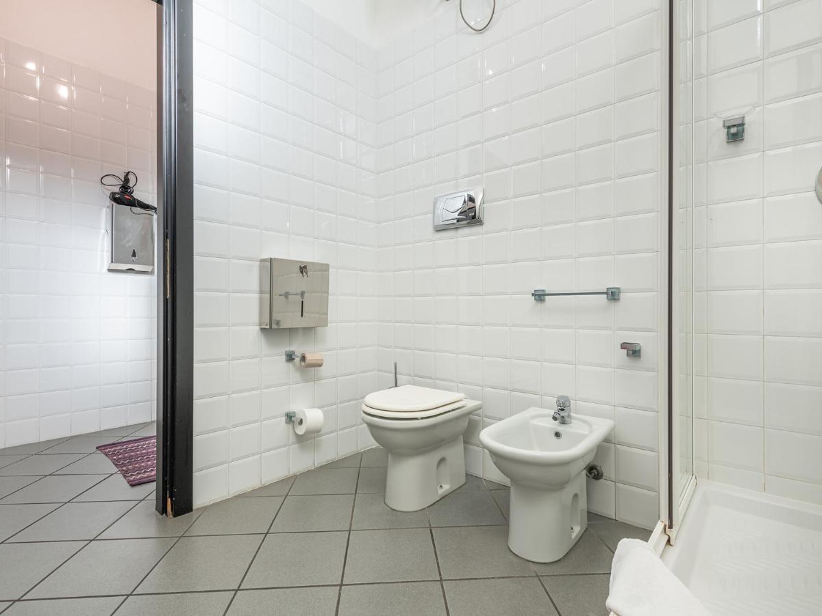 Snob Luxury Guest house 2*