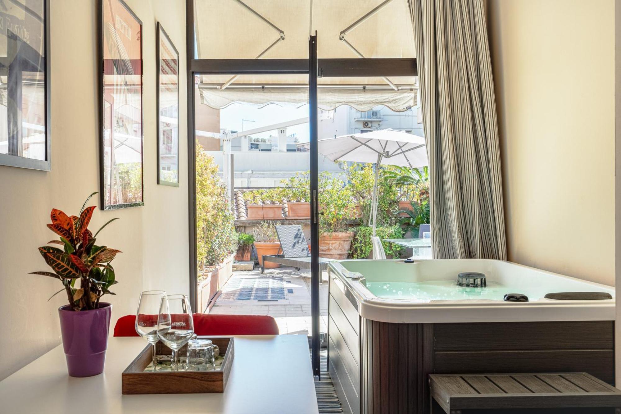 Snob Luxury